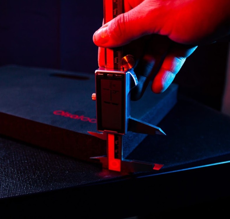 Digital Measuring Caliper