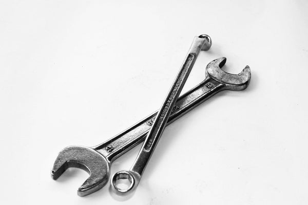 Choosing the Right Wrench Set for Your Garage | Buyers' Guide